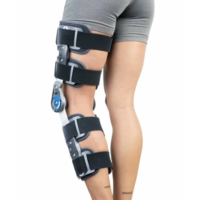 Orteză de genunchi mobilă, telescopică, cu articulații reglabile