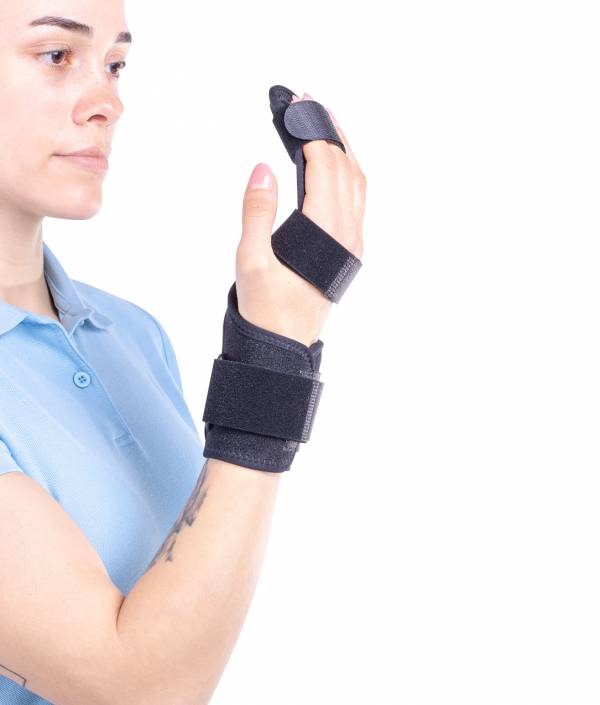 Orteză de încheietura mâinii mână deget fixă